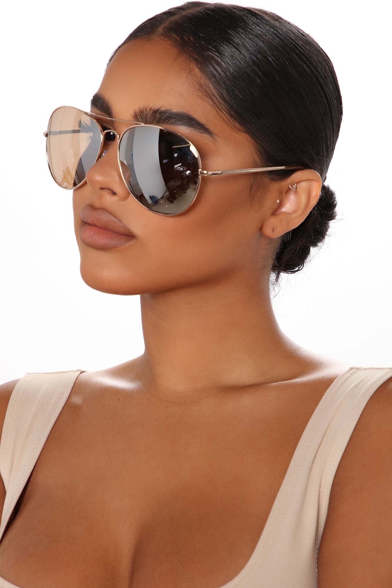 She's A Classic Aviator Sunglasses - Gold