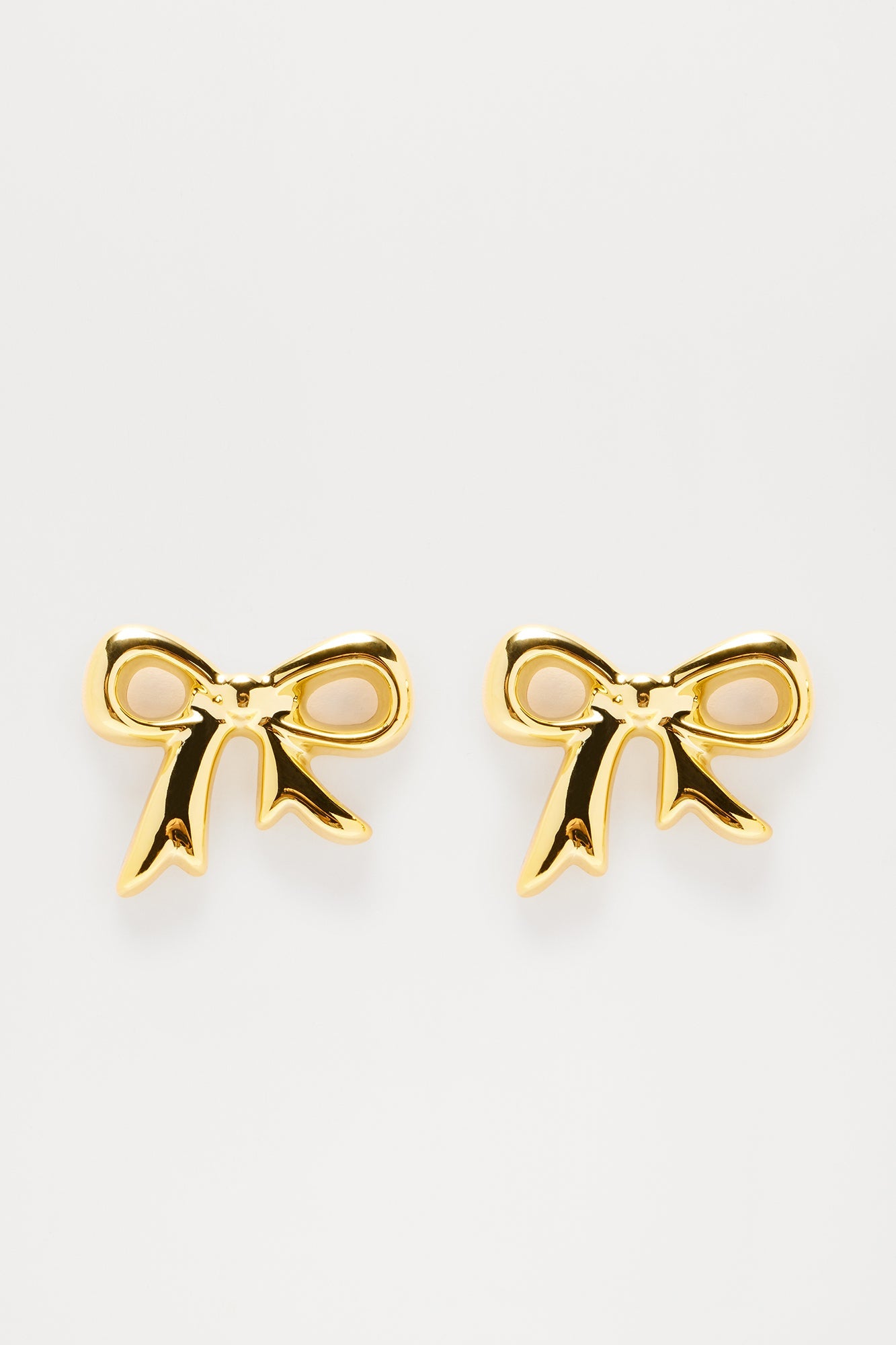 Bowtiful Moments Captured Earrings - Gold
