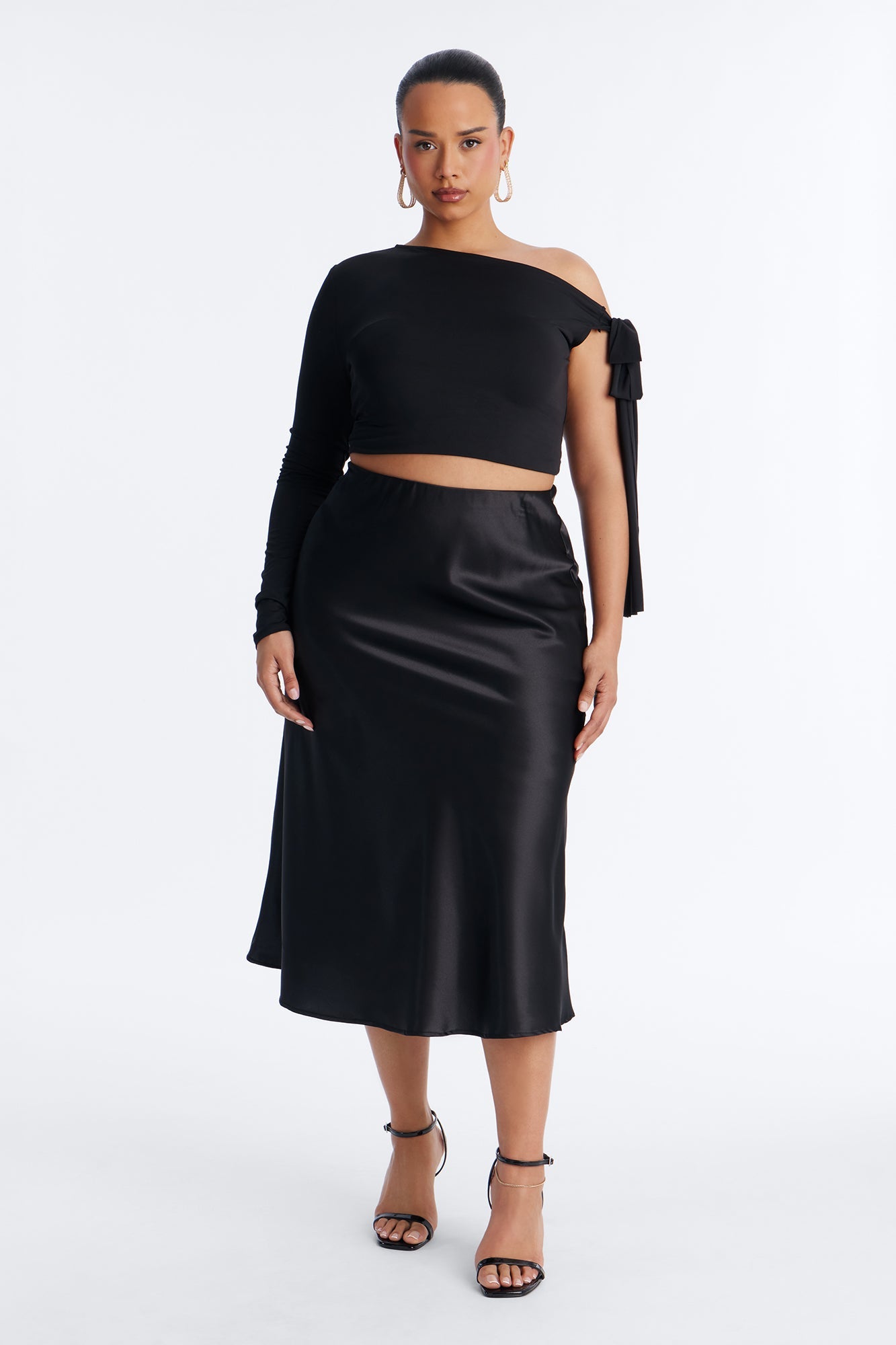 Finer Things Satin Midi Skirt - Black