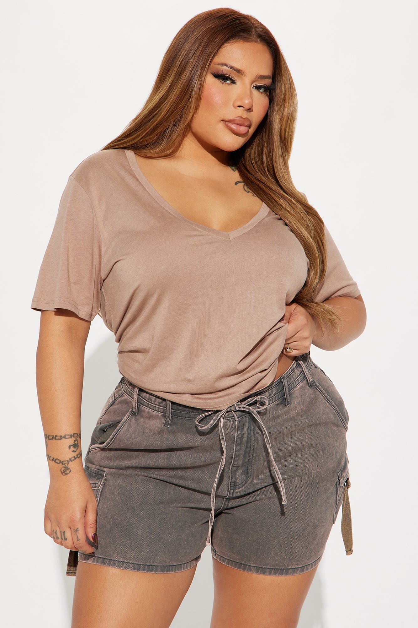 Ava V-Neck Tee - Mocha