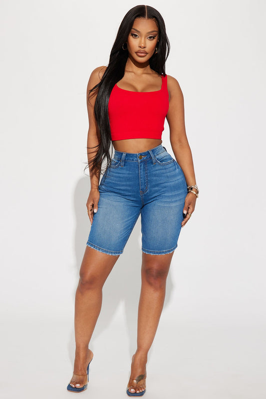 On The List Deluxe Stretch Bermuda Shorts - Medium Wash