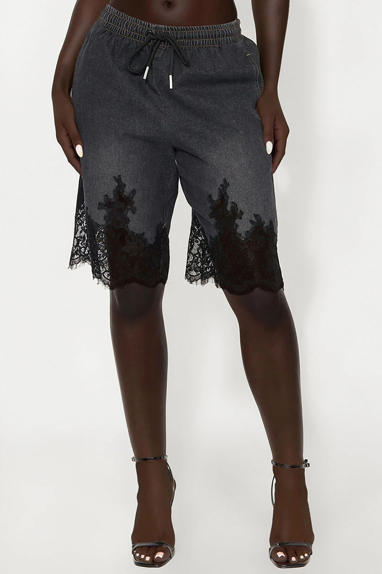 Making Things Happen Lace Trim Denim Jorts - Black Wash