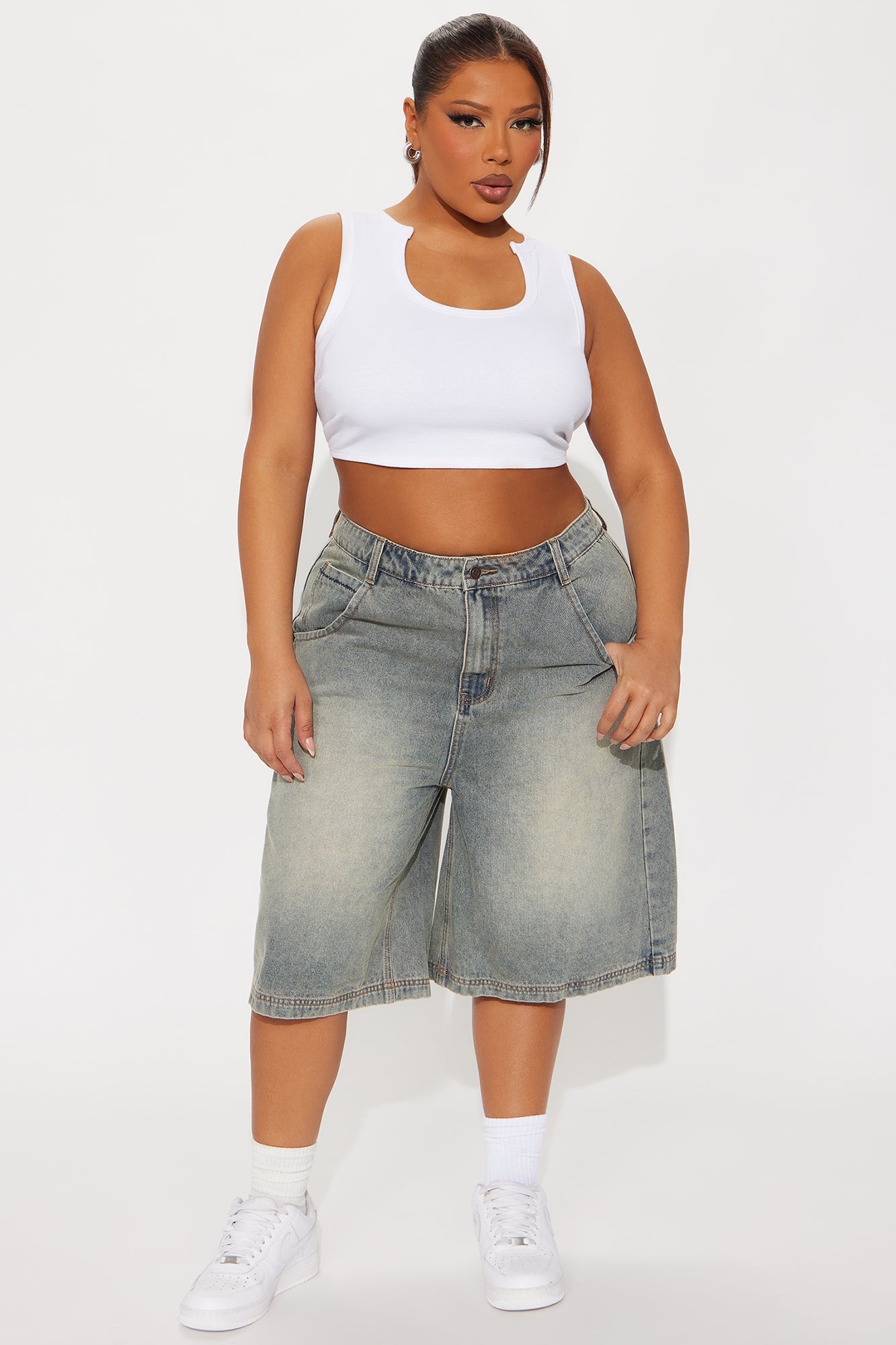Basic 90's Denim Jorts - Vintage Wash
