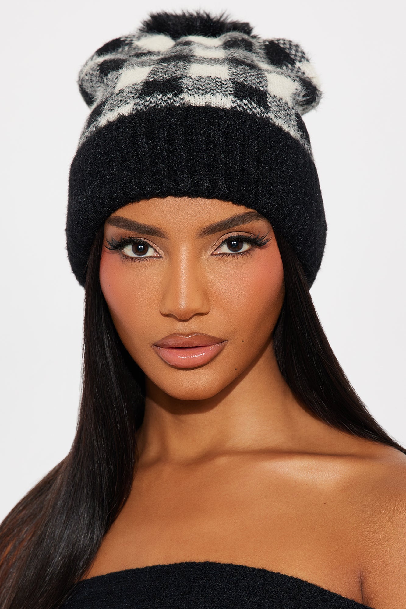 Checking Out Beanie - Black/White