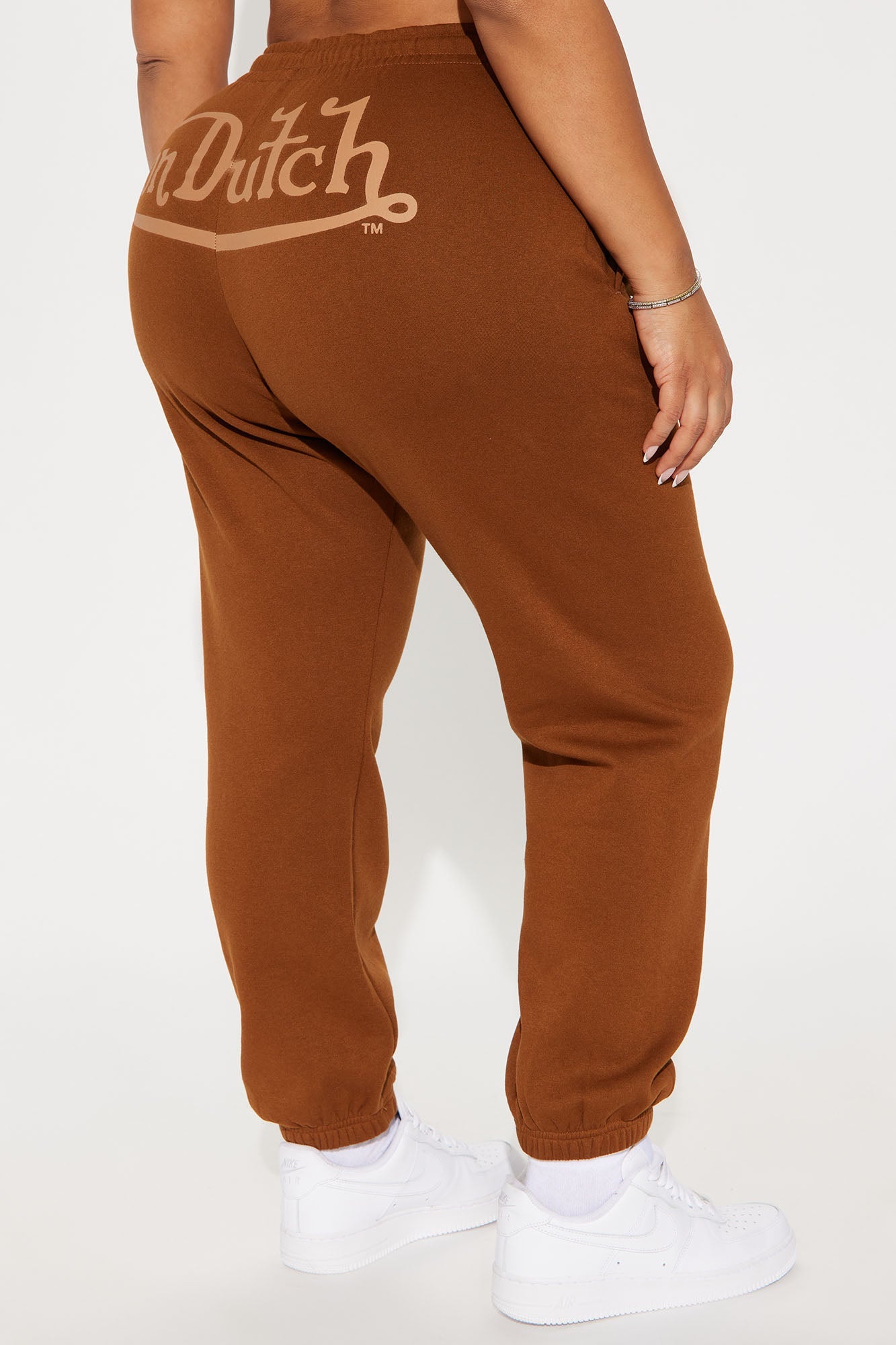 Von Dutch Wings Jogger - Brown