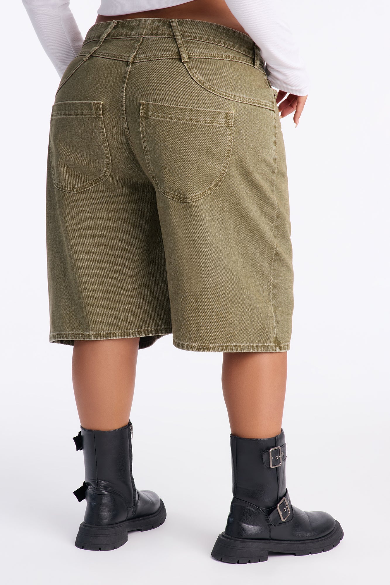 Sophie Classic 90's Denim Jorts - Olive