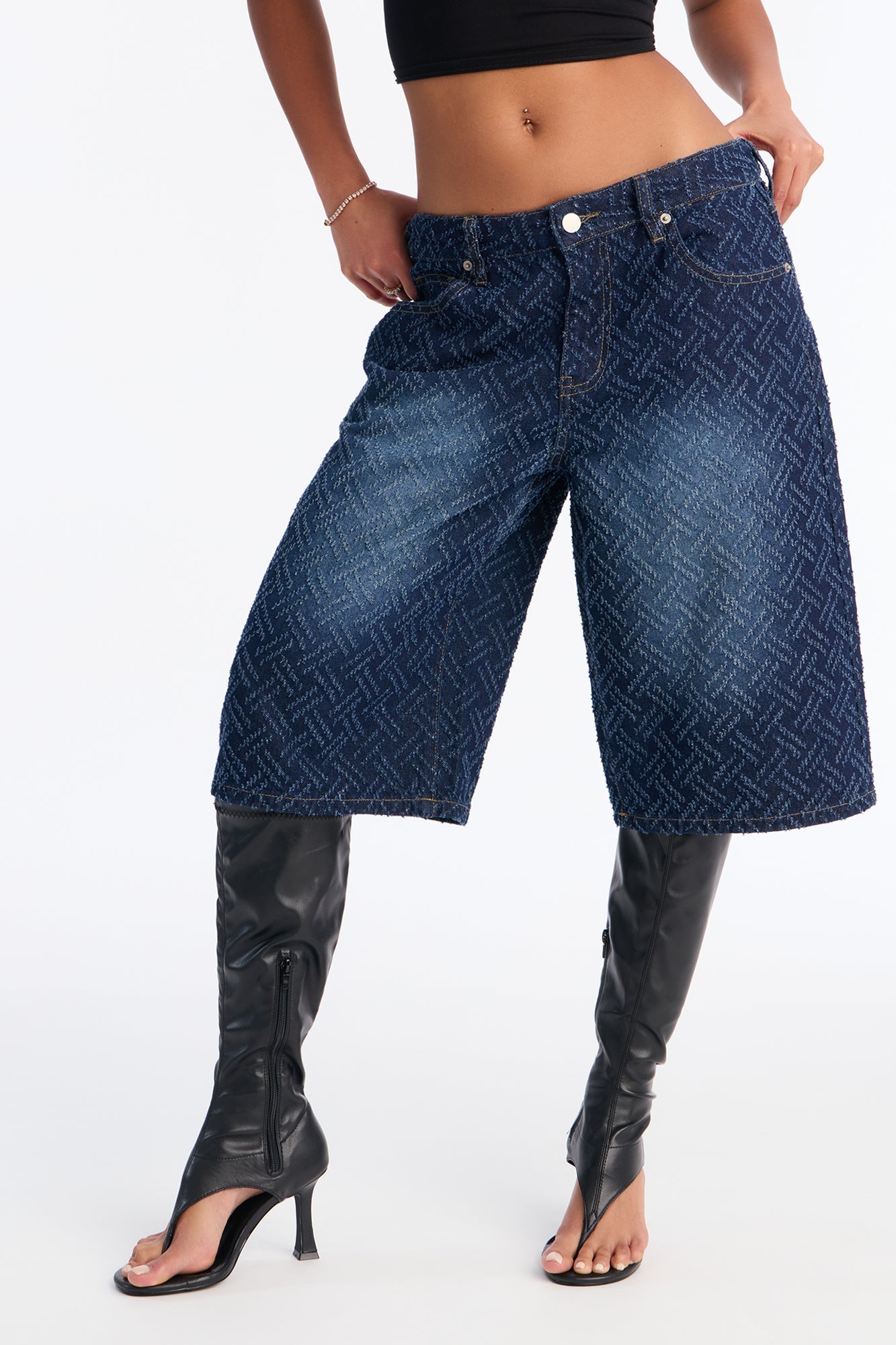 In A Maze Jacquard Denim Jorts - Dark Wash