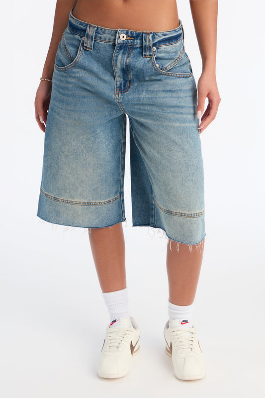 What To Wear Denim Jorts - Medium Wash